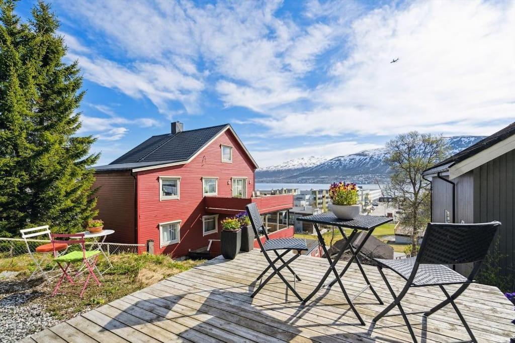 Cozy Little House In Tromso City Экстерьер фото